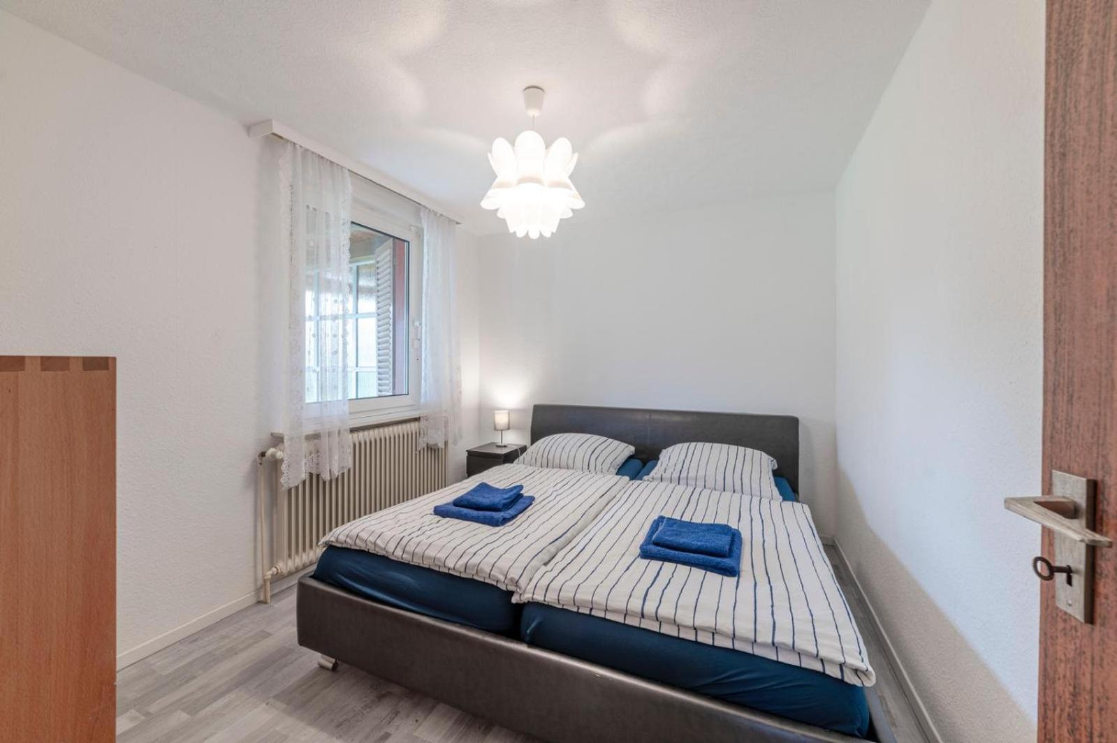 Cozy Villa With Garden, Balcony And Parking Area In Duesseldorf Exterior photo
