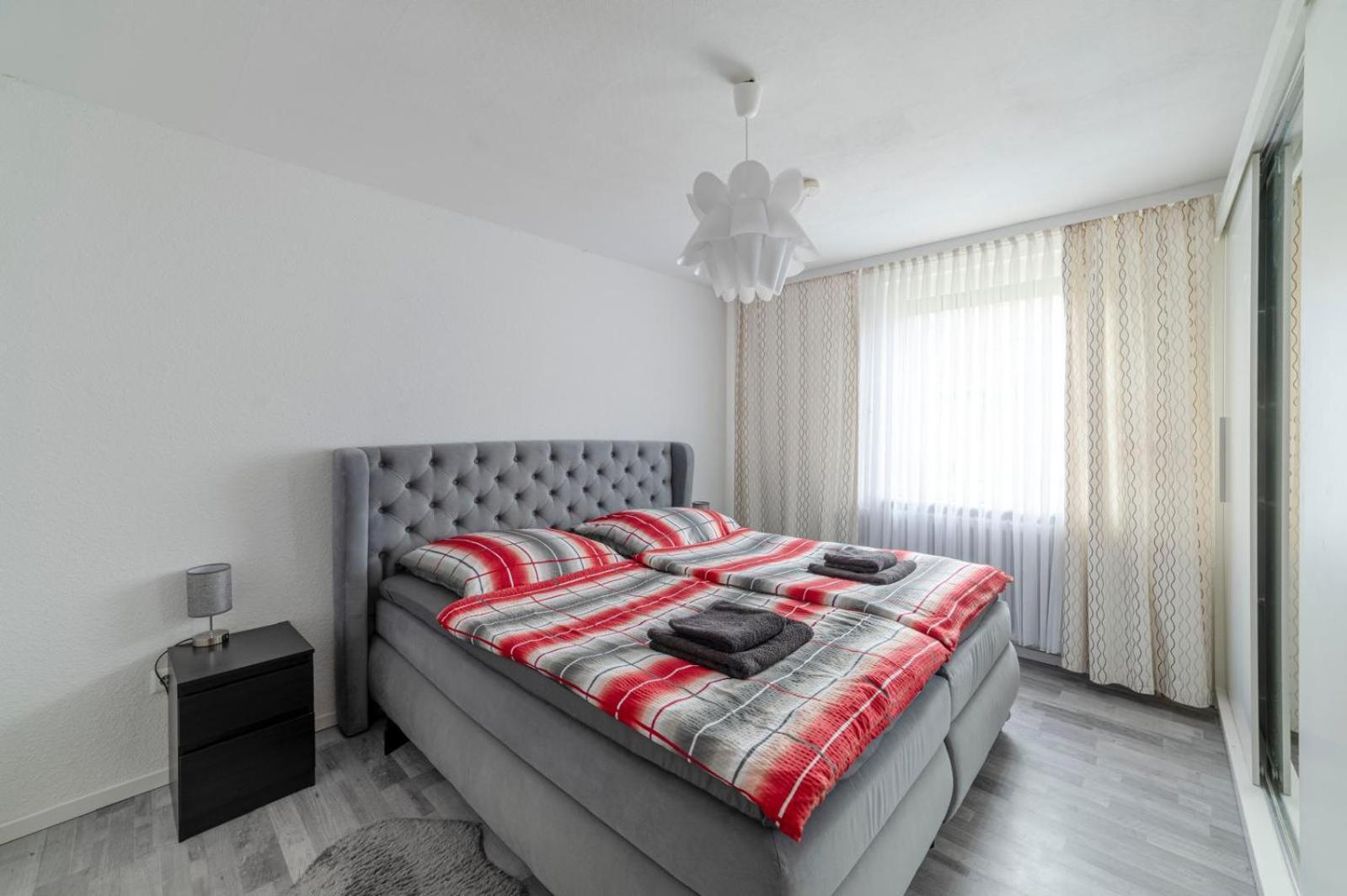 Cozy Villa With Garden, Balcony And Parking Area In Duesseldorf Exterior photo